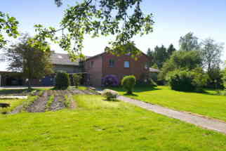 Haus Gesamtansicht1 Haus Gesamtansicht1