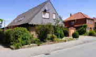 Haus Seite links121 Haus Seite links121